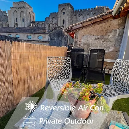 Ac - Private Exterior - Au Pied Du Palais Des Papes! * Avignon